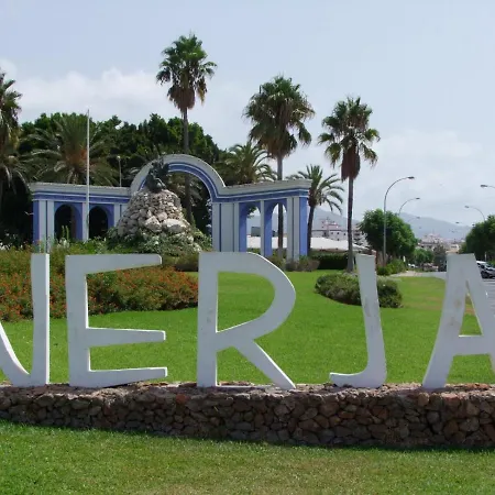 Estudio Centro Daire Nerja