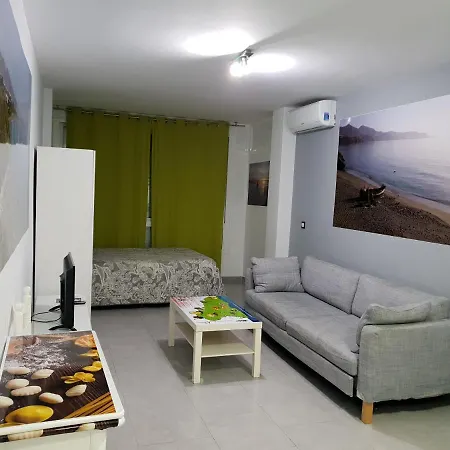 Estudio Centro Daire Nerja